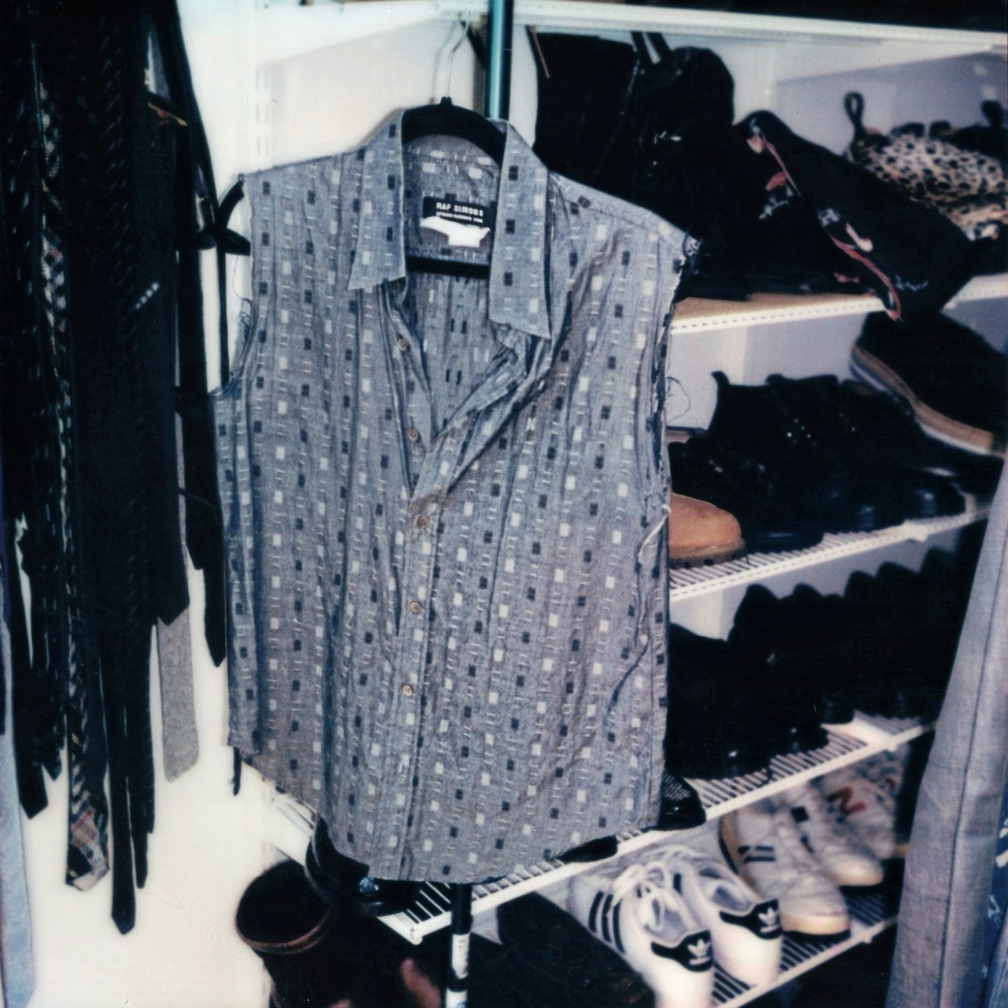 Raf Simons Spring / Summer 2000 Cut Off Sleeve Patterned Shirt