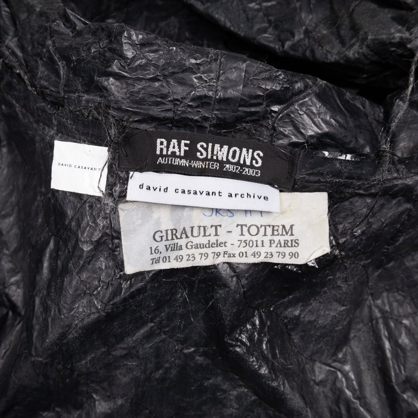 Raf Simons 가을/겨울 2002 런웨이 샘플 케이프